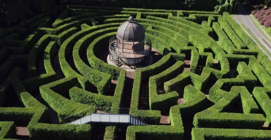 sigurtà-park-garden-labryinth-maze
