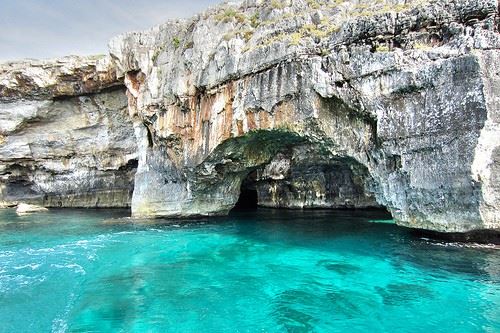 maldives-salento-italian-grotta