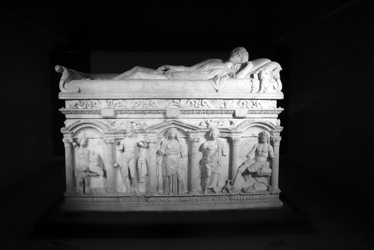 melfi-sarcofago-rapolla